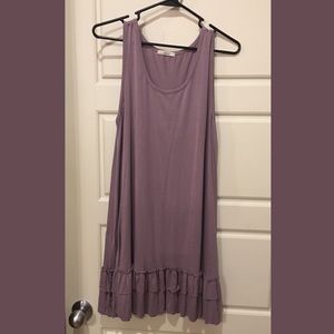 easel ruffle bottom tunic tank - size L